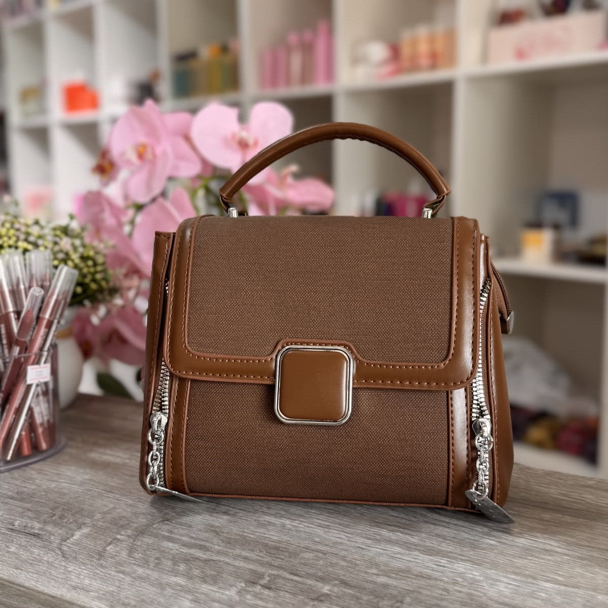 Elegant Classic Pink Women's Handbag with Metallic Details
