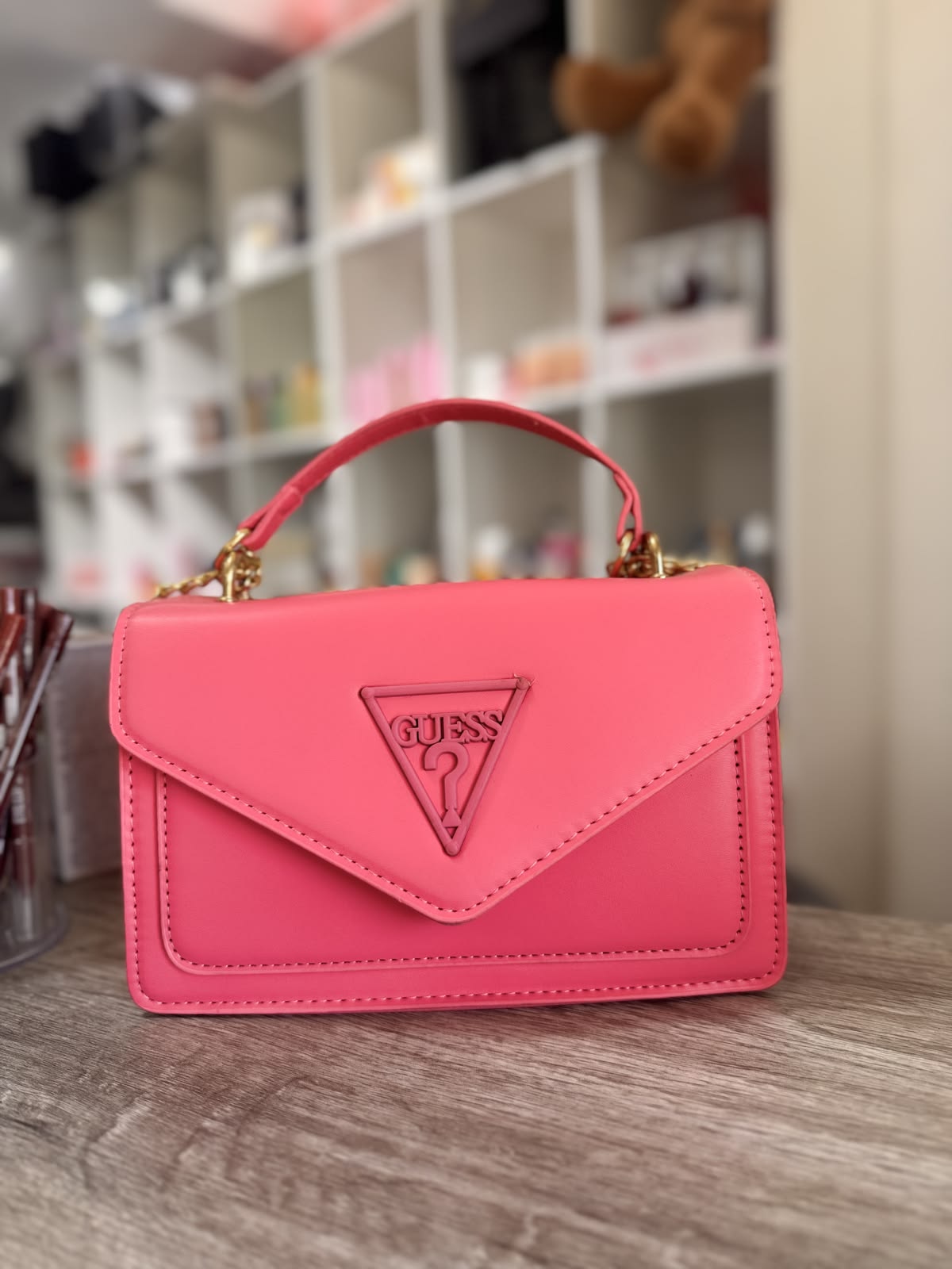 GUESS ? Chic Pink Women's Handbag