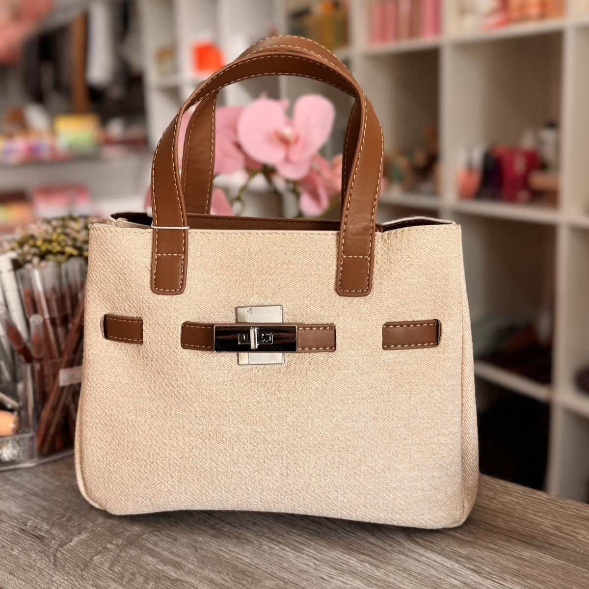 Classic Luxury Women's Handbag with Contrast Leather Trim & Metallic Lock